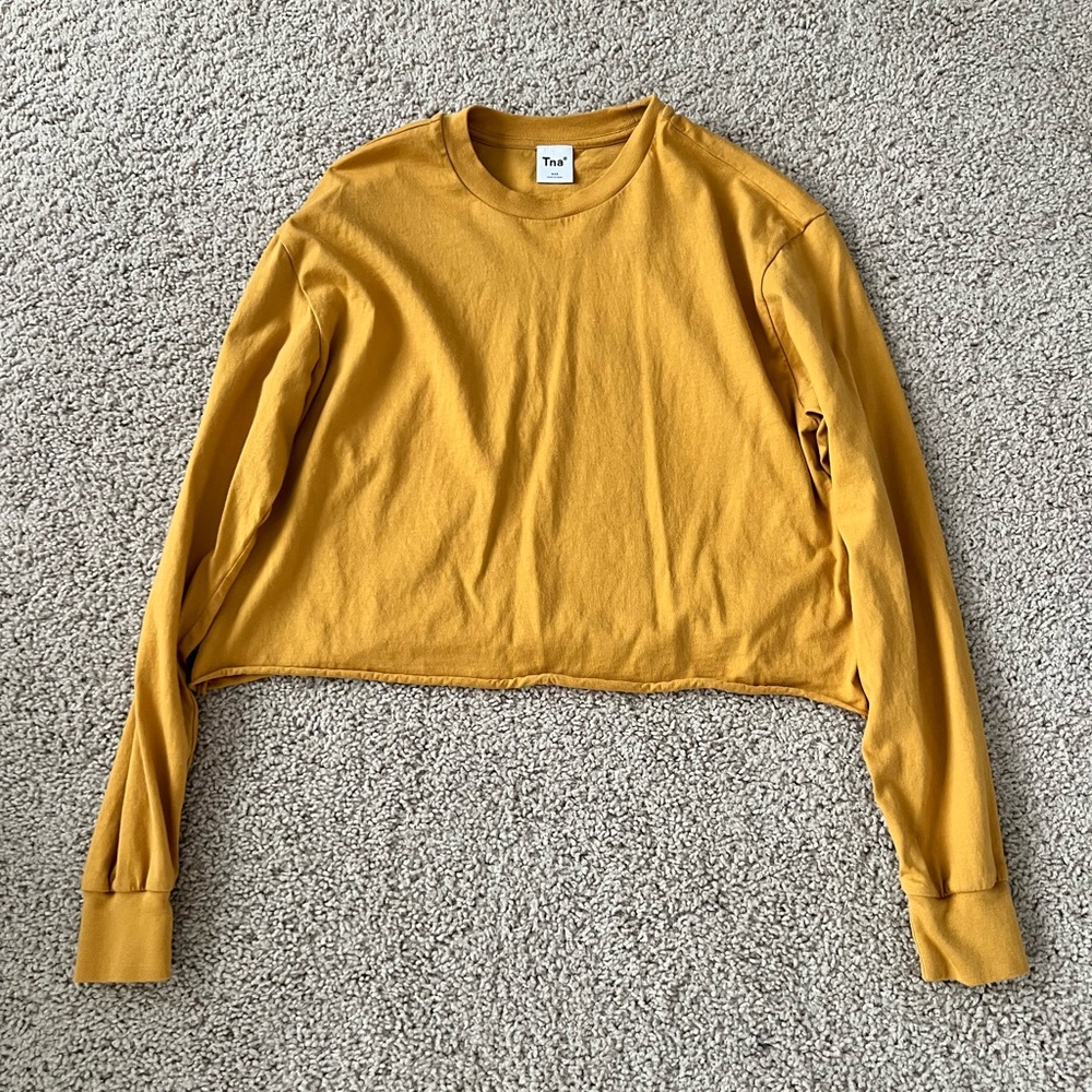 Aritzia TNA Crop Long Sleeve